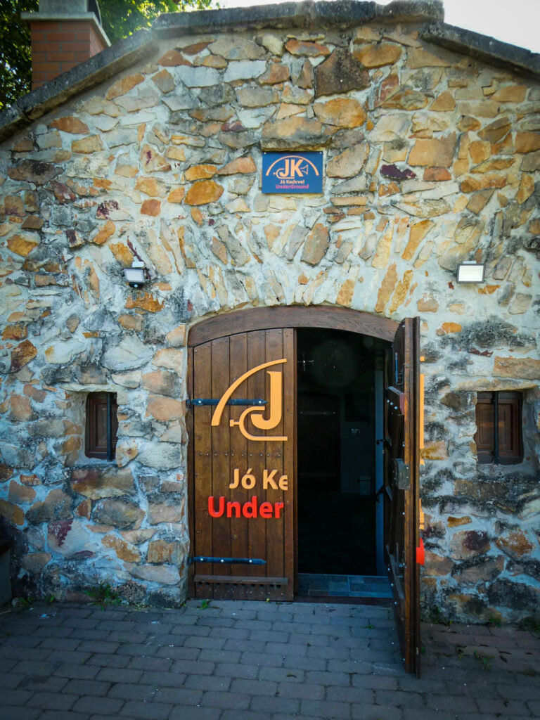 JK Underground bejárat 03